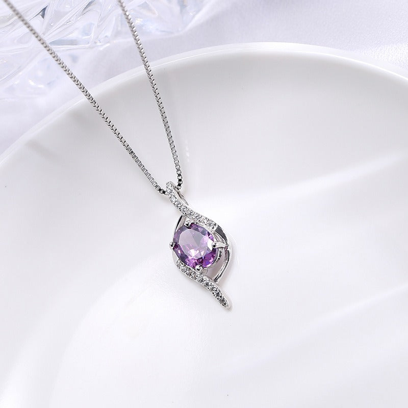 Clavicular amethyst pendant