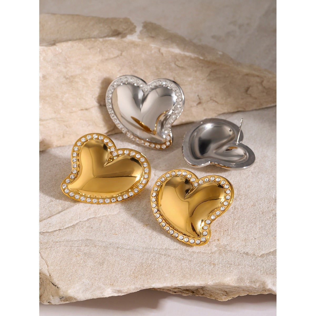 White rhinestone heart-shaped earrings